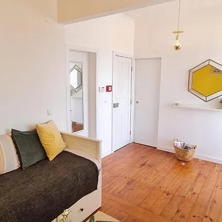 Happy - With A View, Private Terrace & Ac Лиссабон