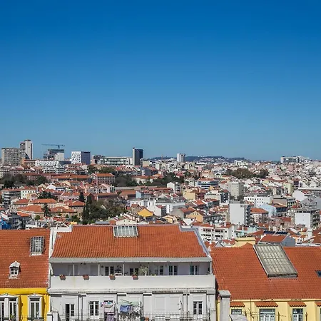 Happy - With A View, Private Terrace & Ac * Лиссабон