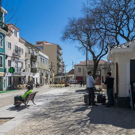 Happy - With A View, Private Terrace & Ac * Лиссабон