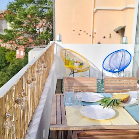 Appartamento Happy - With A View, Private Terrace & Ac Lisbona
