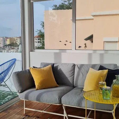 Apartment Happy - With A View, Private Terrace & Ac Lissabon