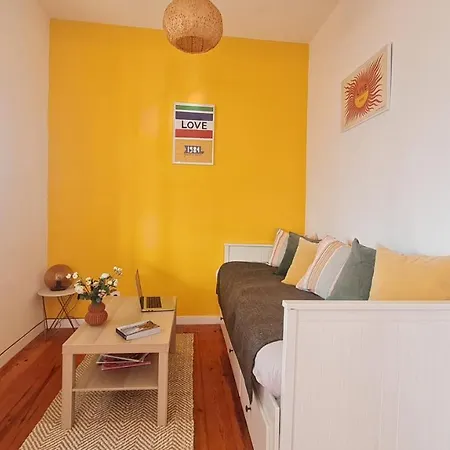 Apartment Happy - With A View, Private Terrace & Ac Lissabon