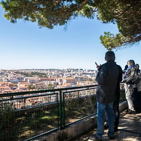 Happy - With A View, Private Terrace & Ac Apartment Lissabon